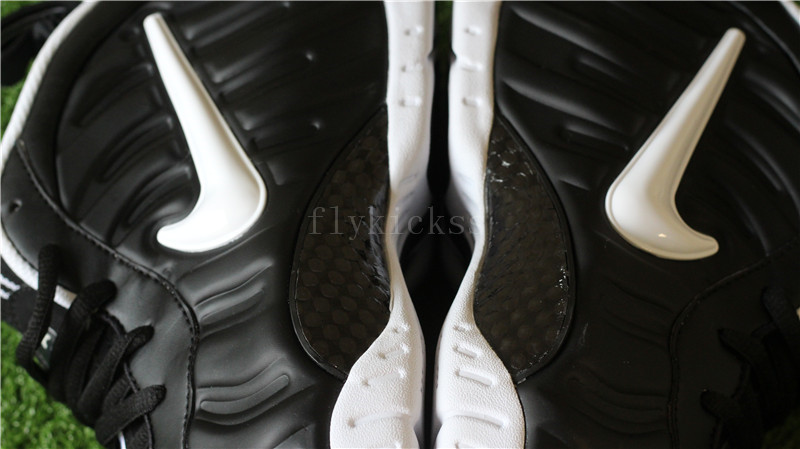 Air Foamposite Pro Dr Doom Black White